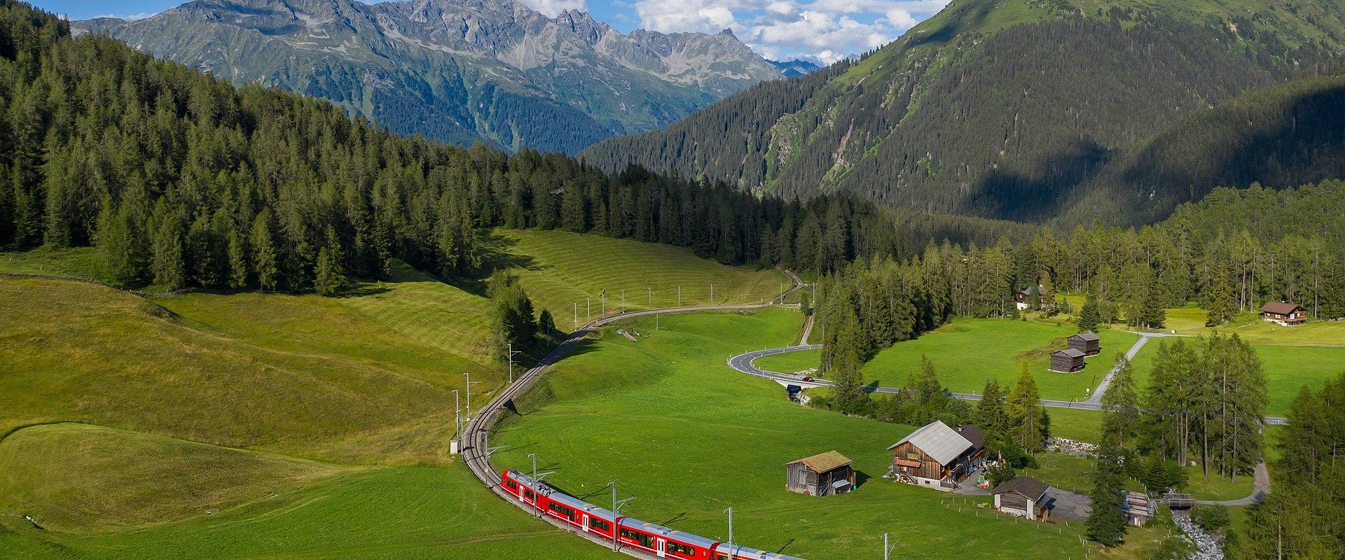 Scenic Train Routes
