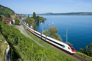 SBB RABDe 500 bei Twann